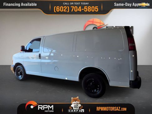 Used 2021 Chevrolet Express 2500 w/ Driver Convenience Package RWD image 21