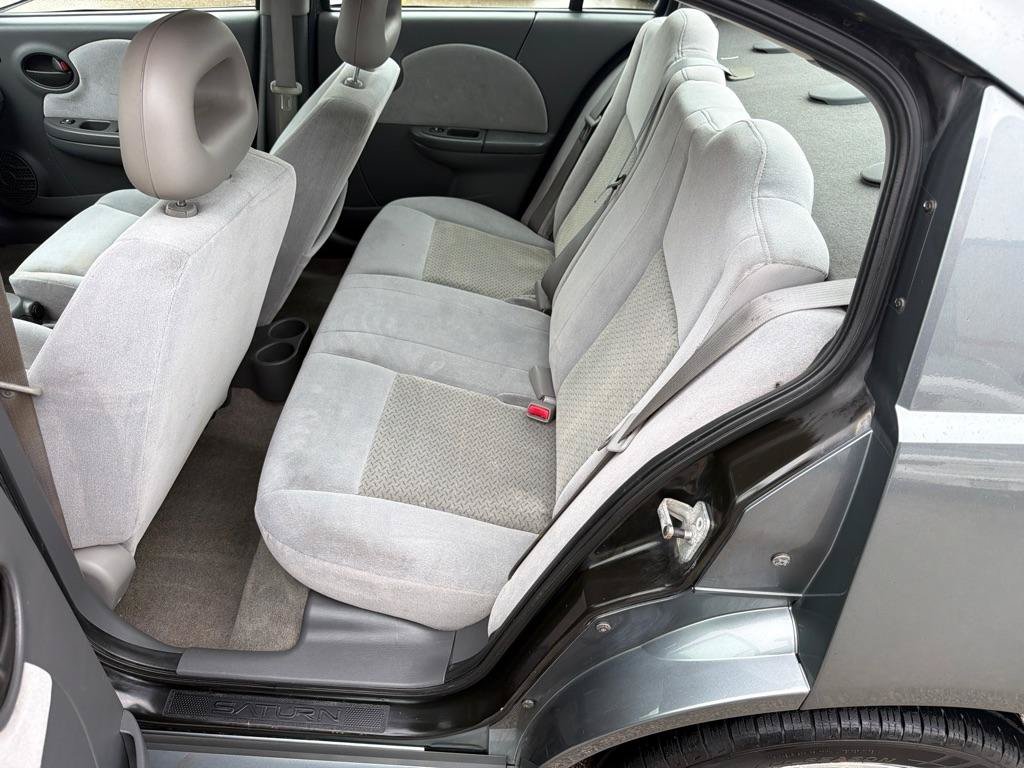 Used 2006 Saturn ION Level 3 w/ Enhanced Performance Pkg FWD image 11