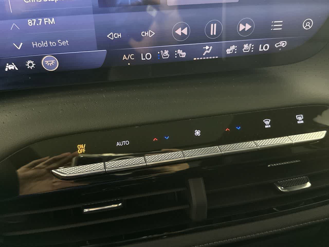 Used 2026 Buick Enclave Avenir w/ Super Cruise Package FWD image 19
