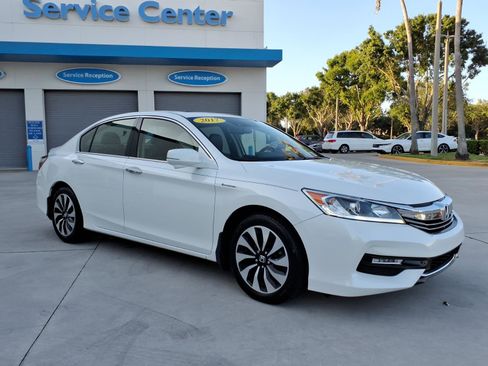 Certified 2017 Honda Accord EX-L image 17
