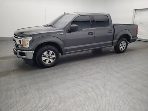 Used 2020 Ford F150 XLT image 2
