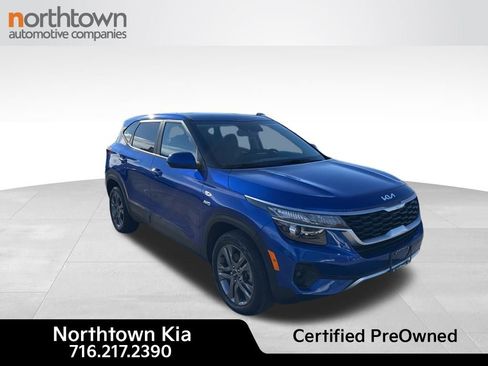 Certified 2023 Kia Seltos LX image 3