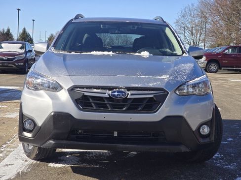 Used 2022 Subaru Crosstrek 2.0i Premium image 11