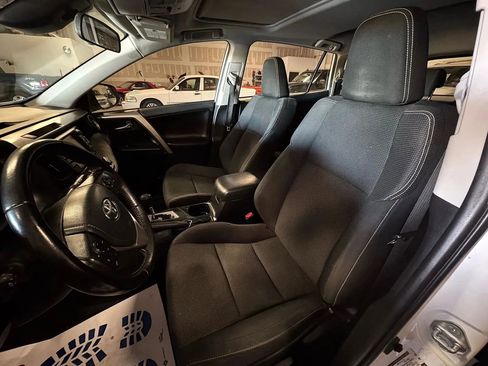 Used 2017 Toyota RAV4 XLE image 21