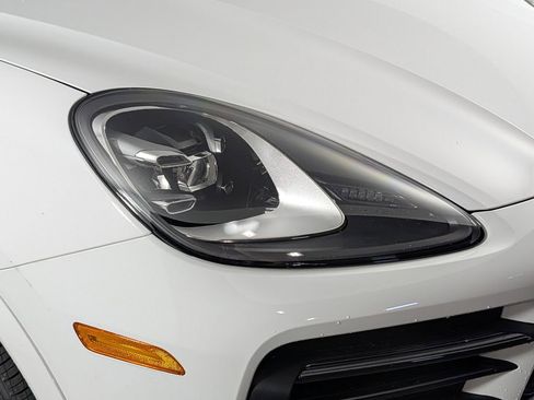 Certified 2023 Porsche Cayenne Platinum Edition AWD/4WD image 15