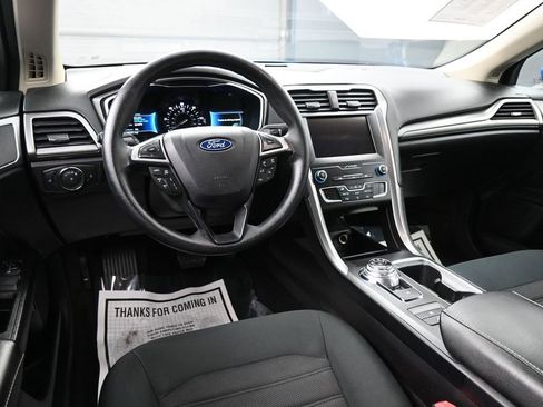 Used 2020 Ford Fusion SE FWD image 27
