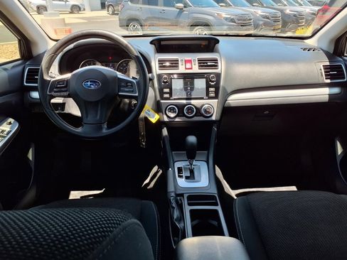 Used 2015 Subaru Crosstrek 2.0i Premium w/ Popular Package #2 AWD/4WD image 2