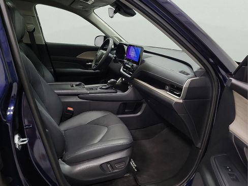 Certified 2025 Toyota Grand Highlander FWD image 14