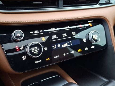 Used 2023 INFINITI QX60 Autograph image 17