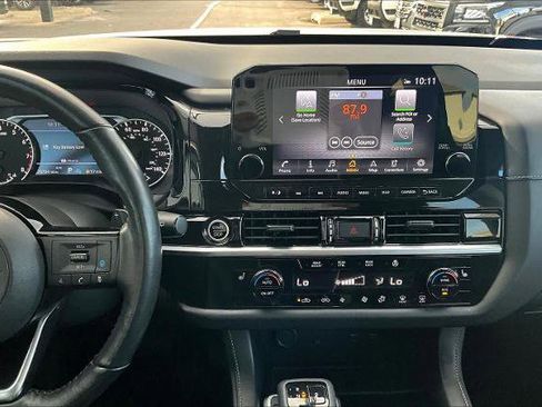 Certified 2023 Nissan Pathfinder SL w/ SL Premium Package image 6