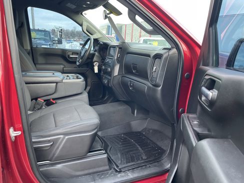 Used 2020 Chevrolet Silverado 1500 Custom w/ Custom Value Package image 24