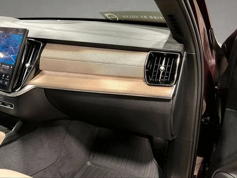 Certified 2026 Volvo XC90 B5 Plus w/ Protection Package Premier AWD/4WD image 26