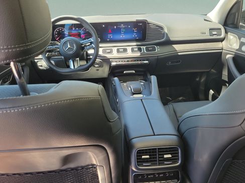 Certified 2026 Mercedes-Benz GLS 450 4MATIC image 12