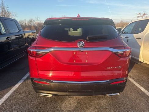 Used 2019 Buick Enclave Essence image 3