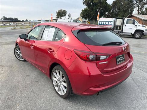 Used 2017 MAZDA MAZDA3 Touring image 4
