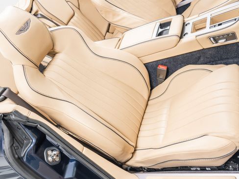Used 2016 Aston Martin DB9 GT RWD image 27