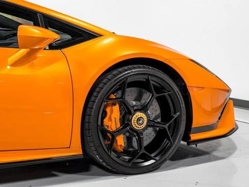 Used 2023 Lamborghini Huracan Tecnica RWD image 45