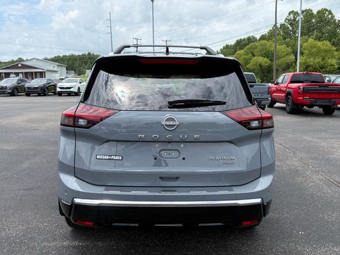 Used 2026 Nissan Rogue Platinum w/ Platinum Premium Package AWD/4WD image 9