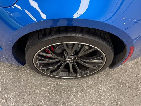 Used 2015 Chevrolet Corvette Z06 w/ 2LZ Preferred Equipment Group RWD image 31