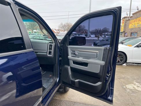 Used 2015 RAM 1500 Big Horn AWD/4WD image 31