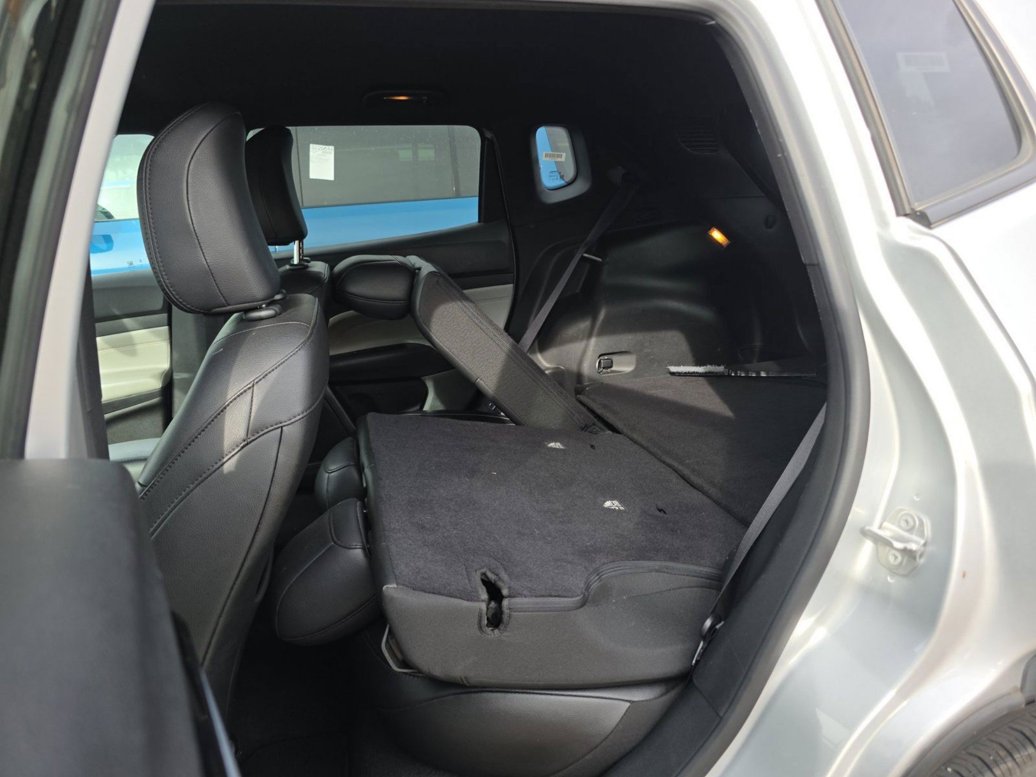 Used 2025 Jeep Compass Limited AWD/4WD image 12