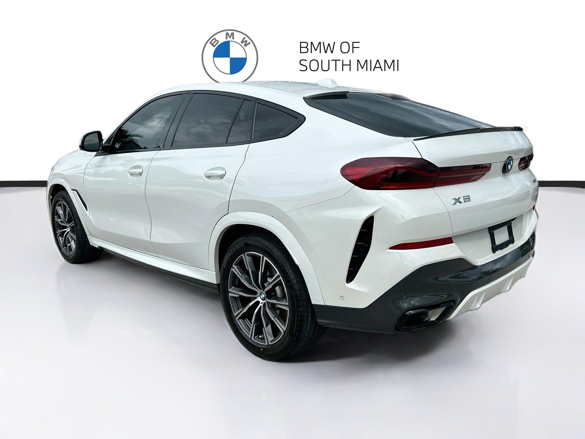 Used 2025 BMW X6 xDrive40i w/ Premium Package AWD/4WD image 5