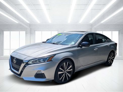Used 2019 Nissan Altima 2.5 SR w/ SR Premium Package FWD image 7