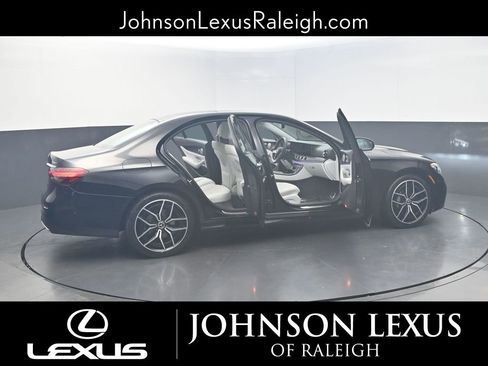 Used 2022 Mercedes-Benz E 350 4MATIC Sedan image 24