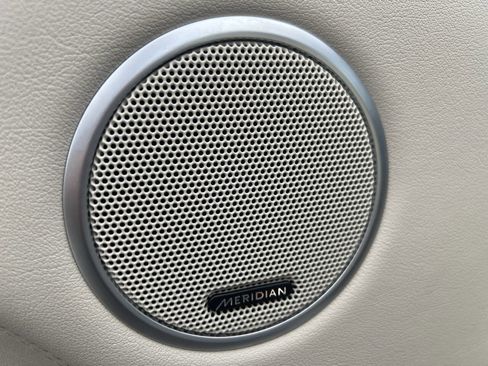 Used 2016 Land Rover Range Rover HSE image 33