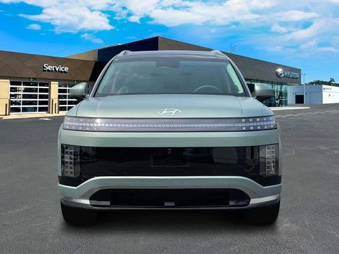 New 2026 Hyundai Ioniq 9 Calligraphy image 13