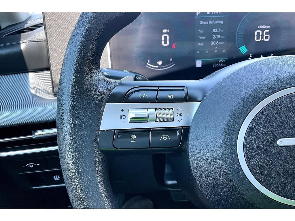 Used 2025 Hyundai Sonata SEL FWD image 11
