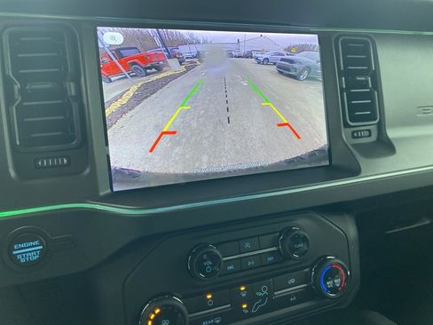 Used 2025 Ford Bronco 2-Door w/ Sasquatch Package image 18