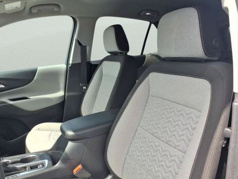 Certified 2024 Chevrolet Equinox LS w/ LS Convenience Package FWD image 18