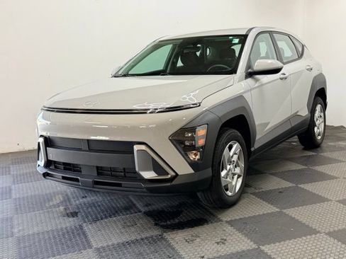 Certified 2024 Hyundai Kona SE AWD/4WD image 6
