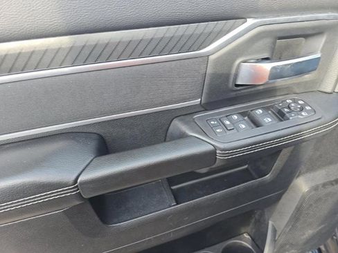 Used 2025 RAM 2500 Big Horn AWD/4WD image 19