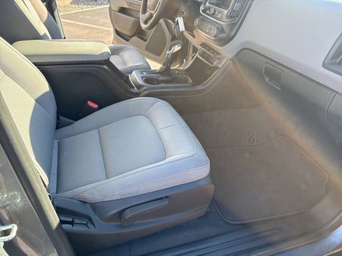 Used 2022 Chevrolet Colorado W/T w/ Custom Special Edition image 40