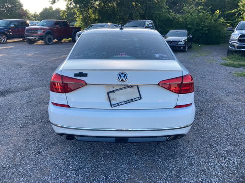 Used 2016 Volkswagen Passat 1.8T S FWD image 6