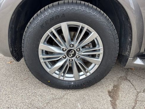 Used 2019 INFINITI QX80 Luxe w/ Proassist Package image 32