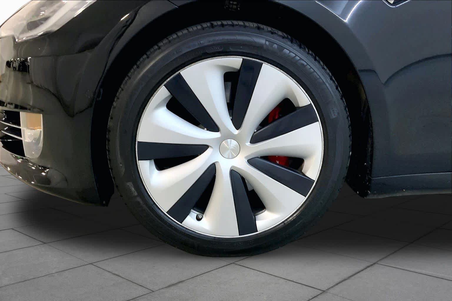 Used 2020 Tesla Model S Performance AWD/4WD image 10