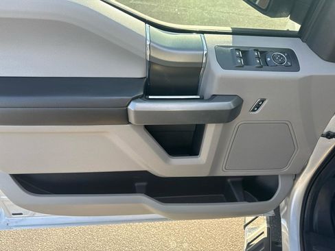 Used 2018 Ford F150 XLT w/ Equipment Group 302A Luxury image 17