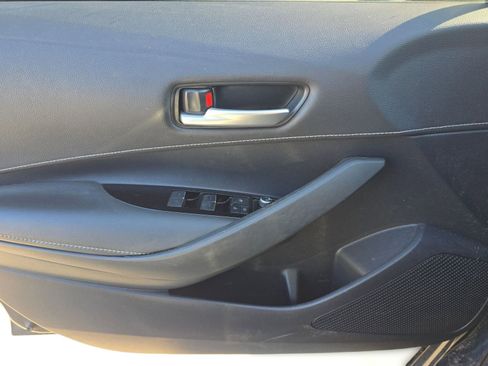 Used 2020 Toyota Corolla SE w/ Carpet Mat Package image 24