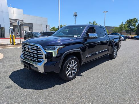Used 2025 Toyota Tundra 1794 Edition w/ Tow Tech Package AWD/4WD image 7
