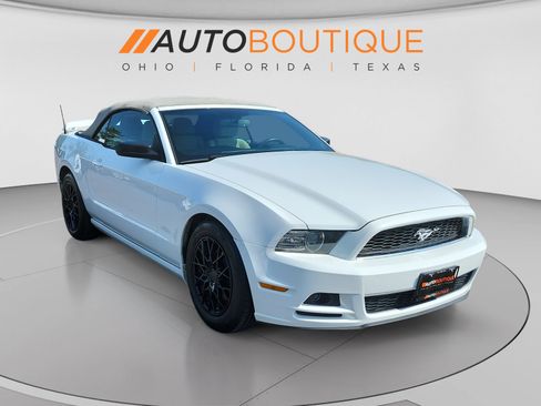Used 2014 Ford Mustang Convertible w/ Equipment Group 102A RWD image 7