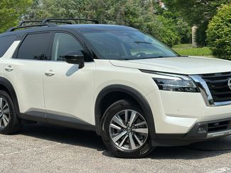 Certified 2024 Nissan Pathfinder SL w/ Cargo Package video 1