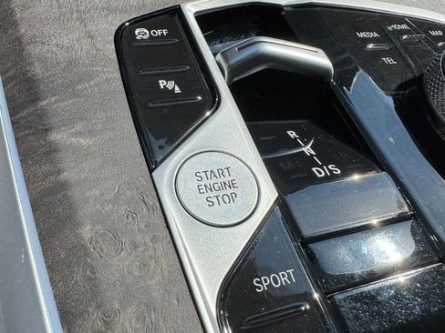 Used 2025 BMW X5 xDrive40i w/ Premium Package image 24