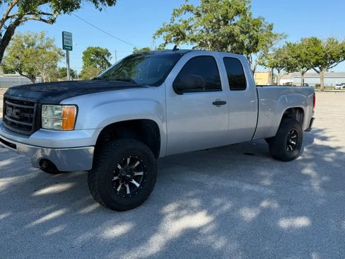 Used 2013 GMC Sierra 1500 SLE w/ Power Tech Package RWD image 2