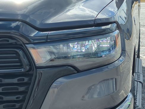 New 2026 RAM 1500 Express AWD/4WD image 8