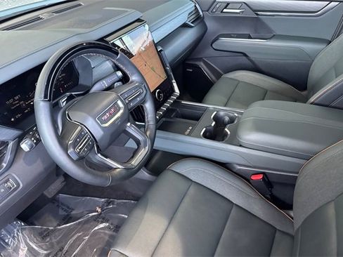 Used 2024 GMC Acadia AT4 w/ Super Cruise Package image 10