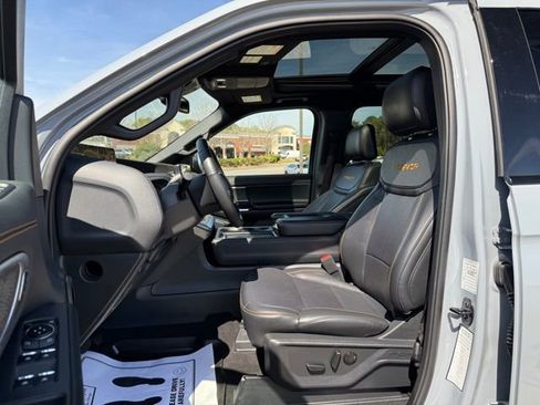 Used 2025 Ford Expedition Tremor image 13