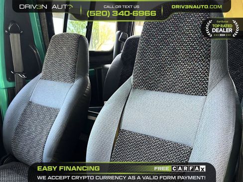 Used 1995 Geo Tracker 4WD 2-Door image 9